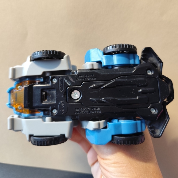 4/$50⭐️VTech Switch N Go Dinos Turmoil the Triceratops Transforming Racecar - Picture 5 of 9